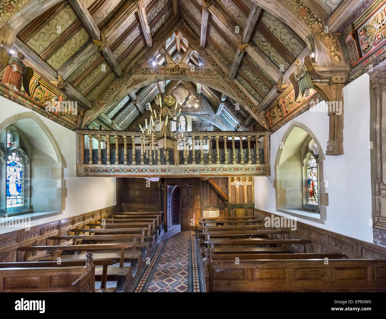 Der verzierten Innenraum Teppich Kapelle, in der Nähe von Corwen, Denbighshire, Wales, UK Stockfoto