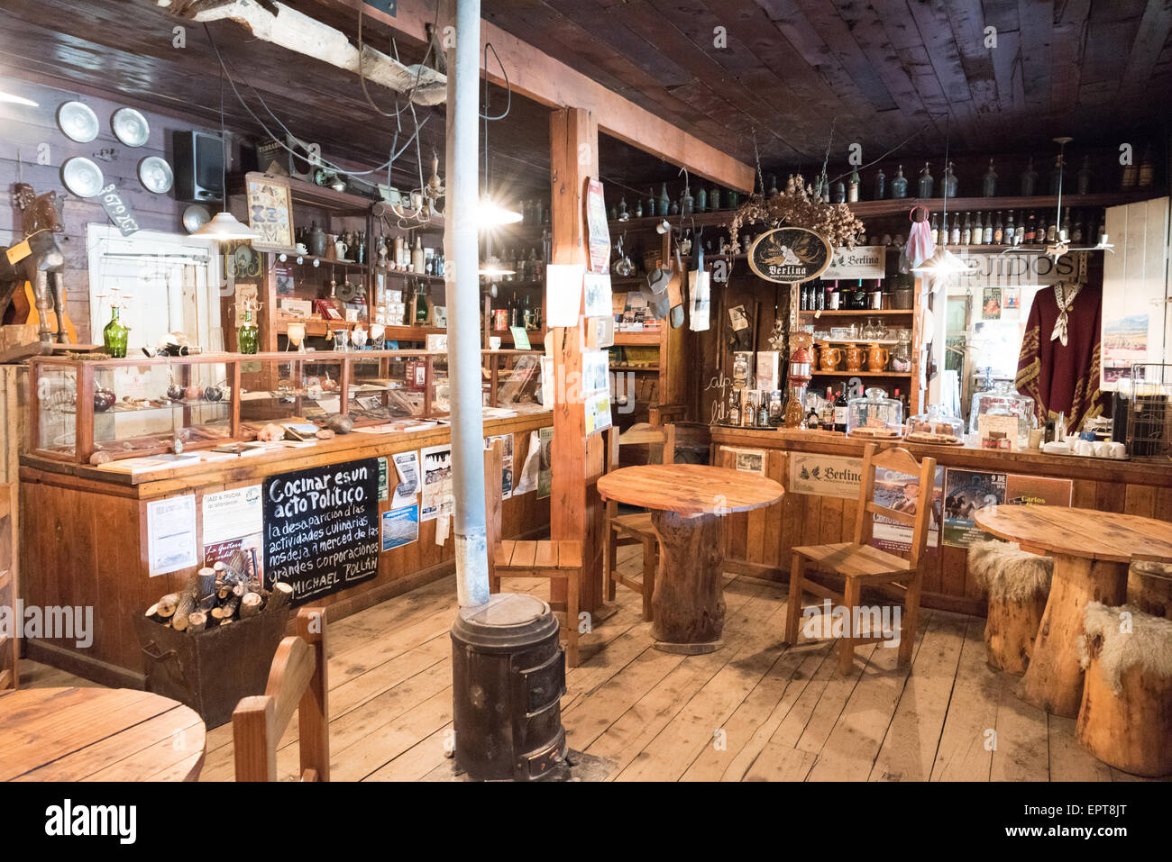 El Viejo Almacen del Foyel - Restaurant und Museum der Mapuche Leben - auf La Ruta 40 in der Nähe von El Bolson, Provinz Neuquen, Argentinien Stockfoto