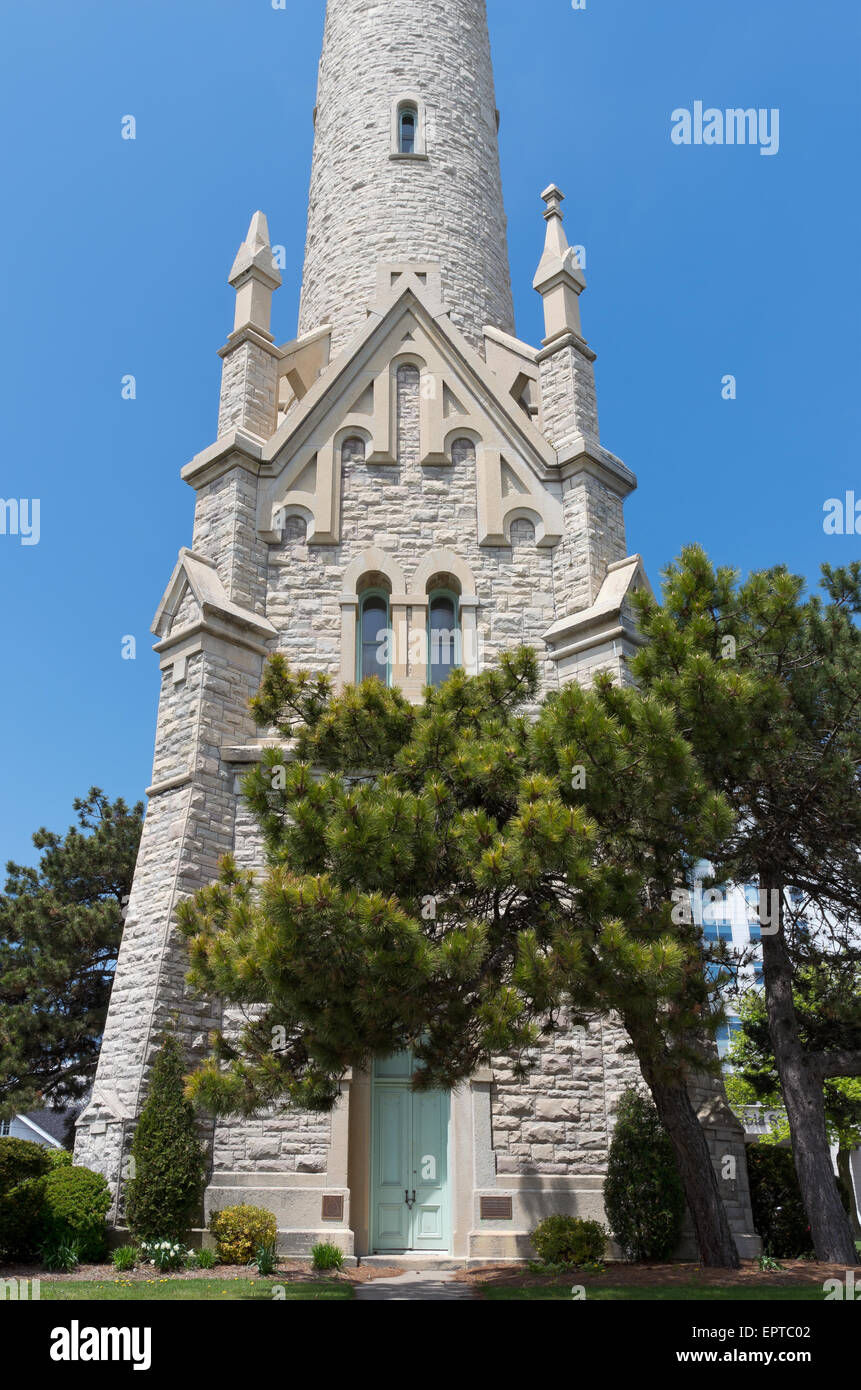 Kalkstein äußere Wahrzeichen Wasserturm Struktur in Milwaukee Wisconsin der viktorianischen gotischen Baustil Stockfoto