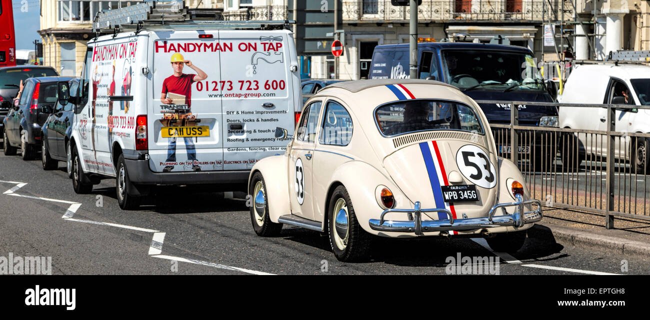 Kultige Nachbau des VW Käfer Automobil wie in Disney 'Herbie' Filme mit entsprechenden Dekor, Brighton, UK enthalten. Stockfoto