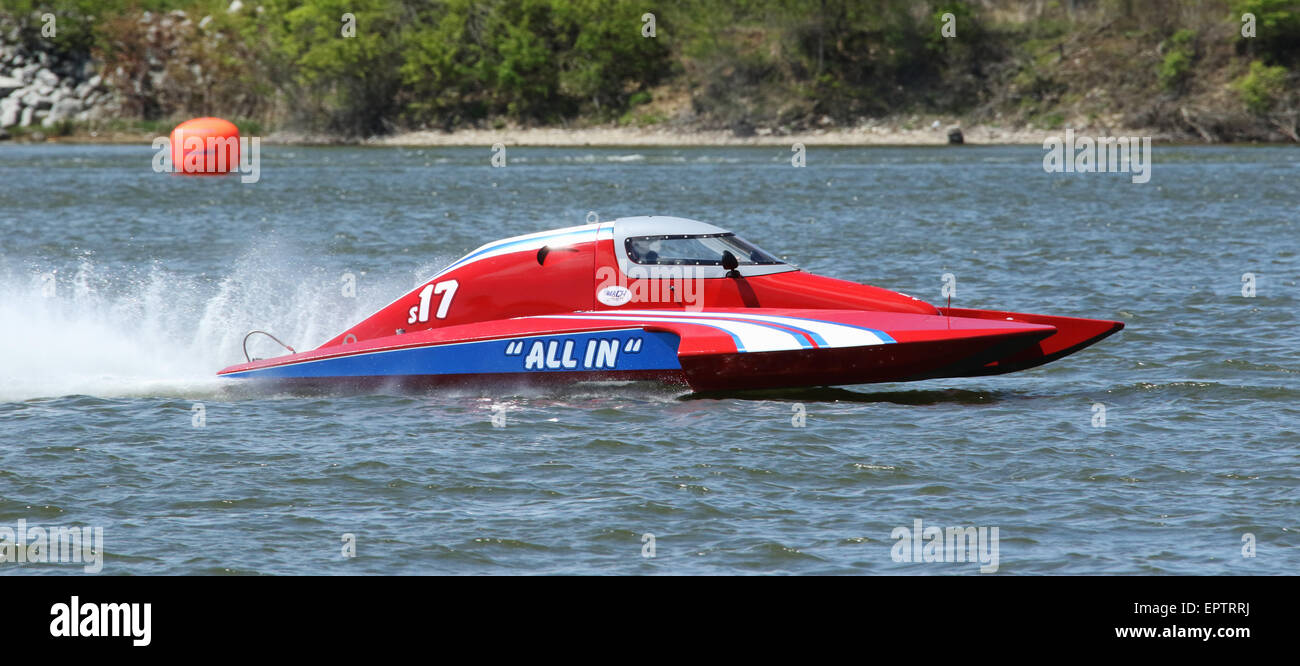 2015 APBA, American Power Boat Association, Region 6, Test und Tune Tag bei Eastwood See, Dayton, Ohio, USA. Boot-S17. Stockfoto