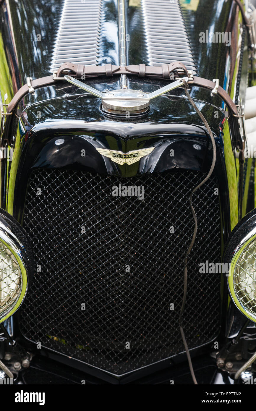 Vorderseite einer 30er Jahre Ära britischen Sportwagen von Aston Martin auf dem Display an einem Treffen in Vancouver Stockfoto