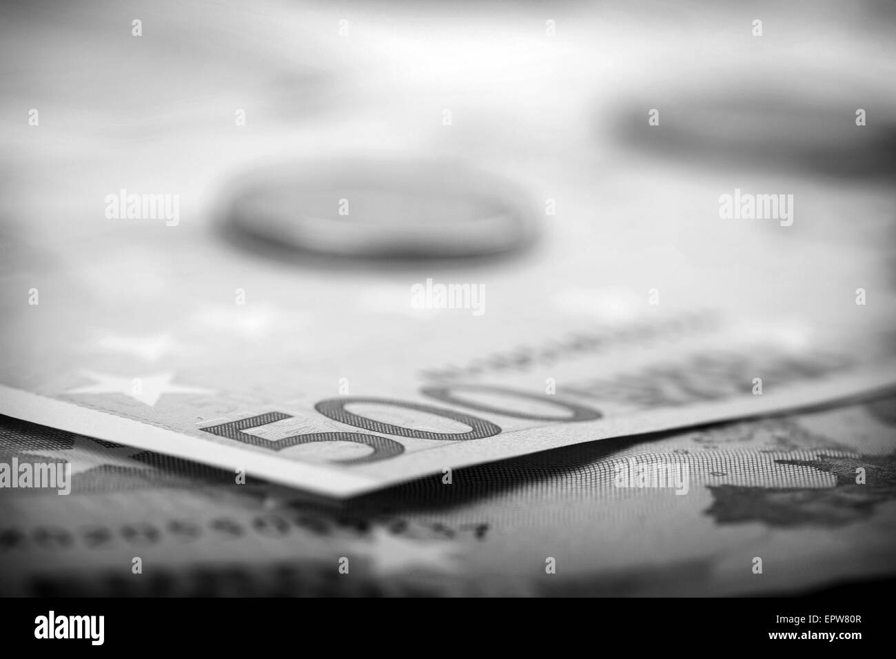 Euro Geld: Nahaufnahme von Banknoten und Münzen Stockfoto