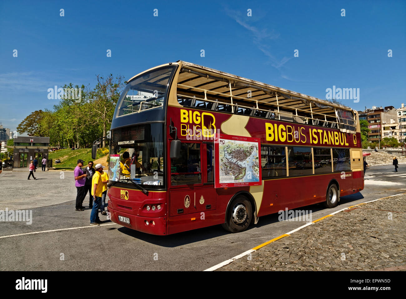 Istanbul Big Bus oben offenen Doppeldecker-Tourismus-Bus am Taksim-Platz, Istanbul, Türkei. Stockfoto