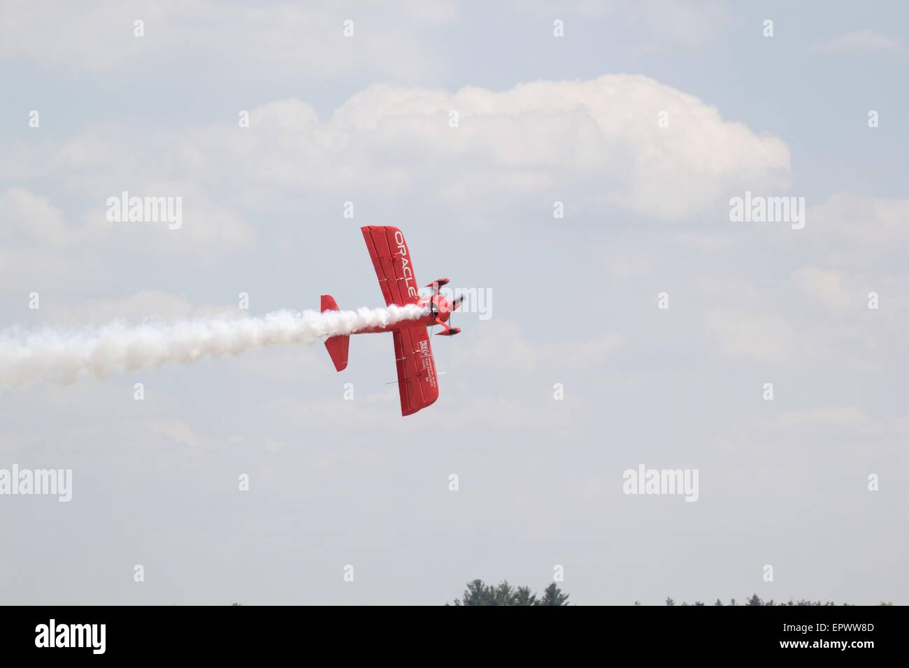 Oracle Kunstflug Flugzeug geflogen von Sean D Tucker bei großen New England Airshow, Westover Air Reserve Base, Massachusets, USA Stockfoto
