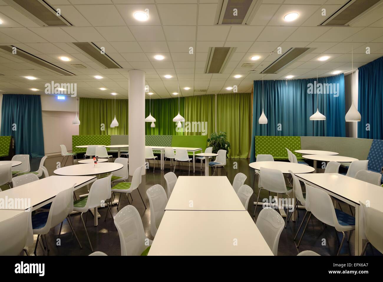 Cafeteria-Interieur Stockfoto