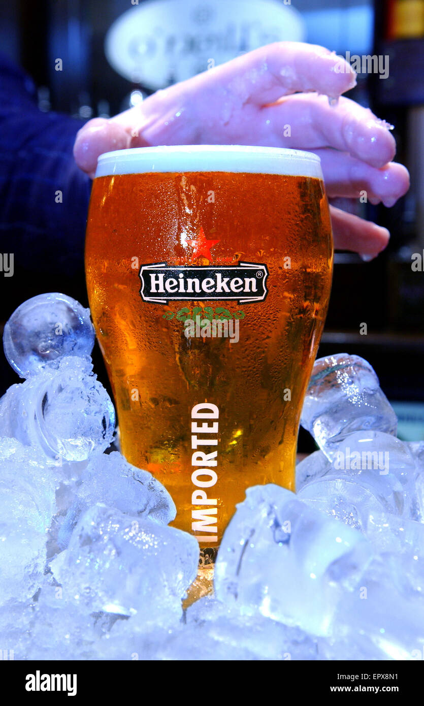 Bier Heineken Stockfotos und -bilder Kaufen - Alamy