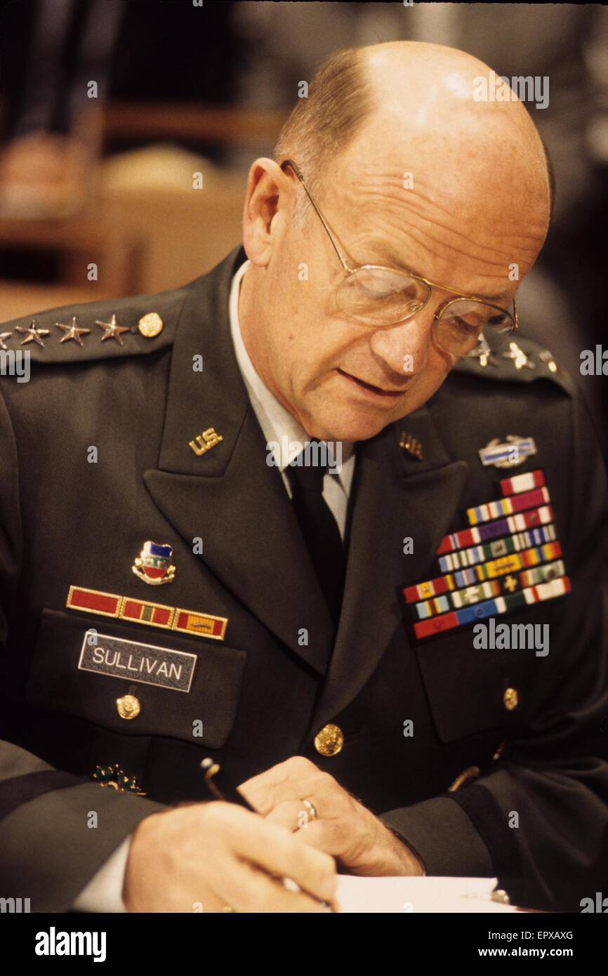 GORDON R. SULLIVAN. Senate Armed Services Committee 1994.l7801jkel. © James M. Kelly/Globe Fotos/ZUMA Draht/Alamy Live-Nachrichten Stockfoto