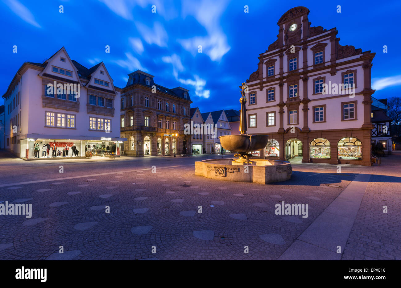 SPEYER, Deutschland - 4. Februar 2015: Historisches Zentrum von Speyer - eine alte Stadt, wo mehrere deutsche Kaiser gekrönt wurden Stockfoto