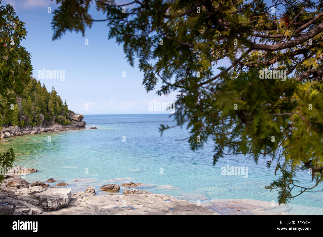 Felsformationen an der Küste, Flowerpot Island, Georgian Bay, Tobermory, Ontario, Kanada Stockfoto