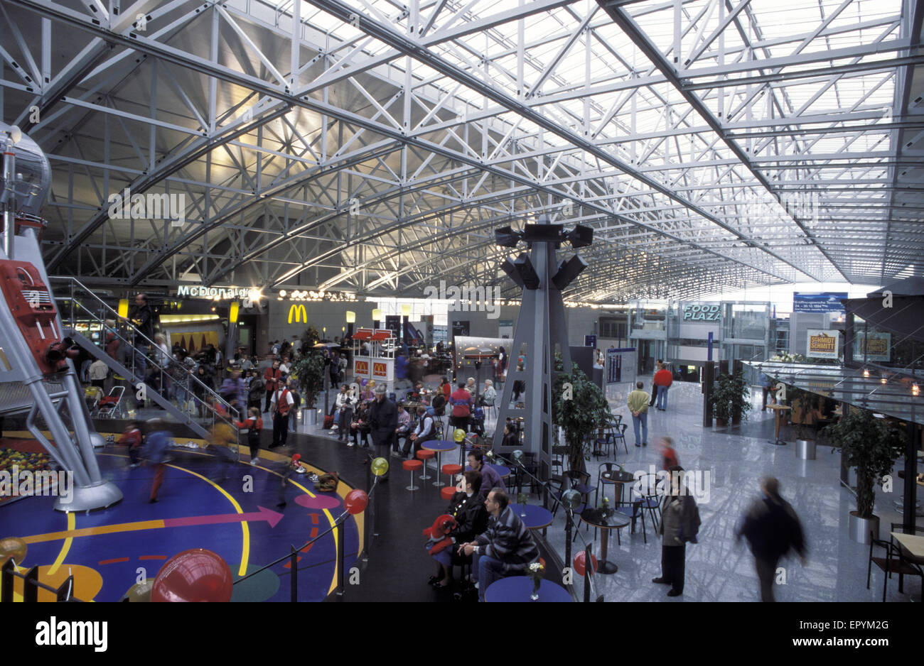 Flughafen Frankfurt Main Terminal 2 www.alamy.de