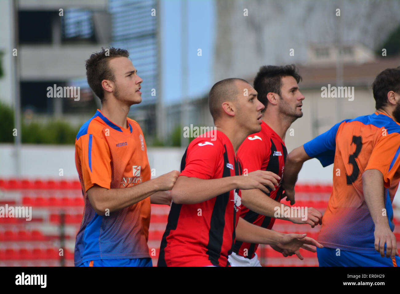 Gibraltar. 24. Mai 2015. Linocln rot Imps wurden gekrönt Fußball Champions League in Gibraltar nach dem Gewinn ihrer Finale 9: 0 gegen die Löwen. Lincoln rot Imps werden diesen Sommer zum zweiten Mal nach der erfolgreichen Verteidigung ihren Titel in der Champions-League-Qualifikation spielen. Nächste Woche werden sie in der Rock-Cup-Finale gegen Lynx spielen. Bildnachweis: Stephen Ignacio/Alamy Live-Nachrichten Stockfoto