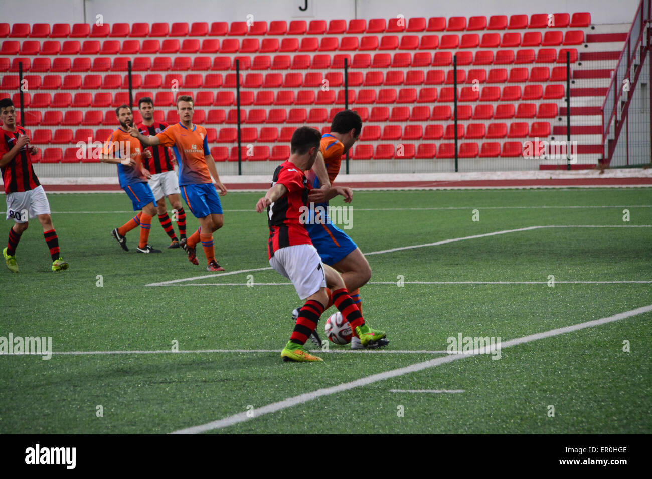 Gibraltar. 24. Mai 2015. Linocln rot Imps wurden gekrönt Fußball Champions League in Gibraltar nach dem Gewinn ihrer Finale 9: 0 gegen die Löwen. Lincoln rot Imps werden diesen Sommer zum zweiten Mal nach der erfolgreichen Verteidigung ihren Titel in der Champions-League-Qualifikation spielen. Nächste Woche werden sie in der Rock-Cup-Finale gegen Lynx spielen. Bildnachweis: Stephen Ignacio/Alamy Live-Nachrichten Stockfoto