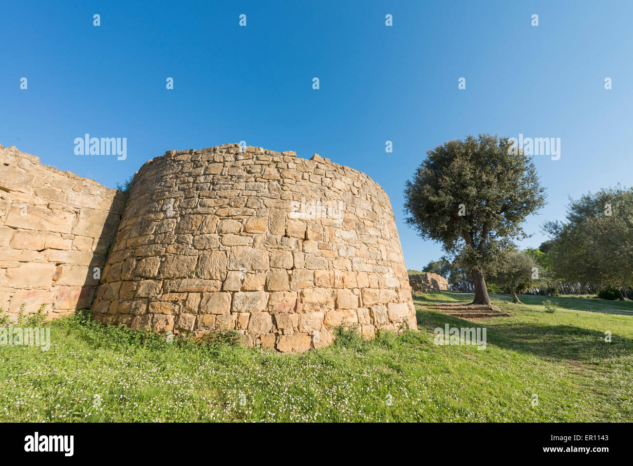 Ullastret wand Fotos und Bildmaterial in hoher Auflösung Alamy