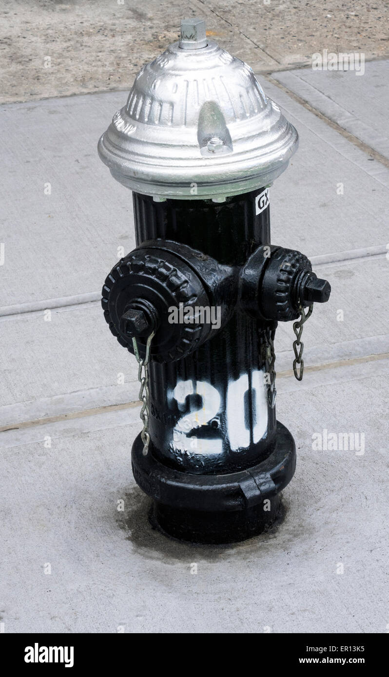 Hydranten auf der Straße in New York City Stockfoto