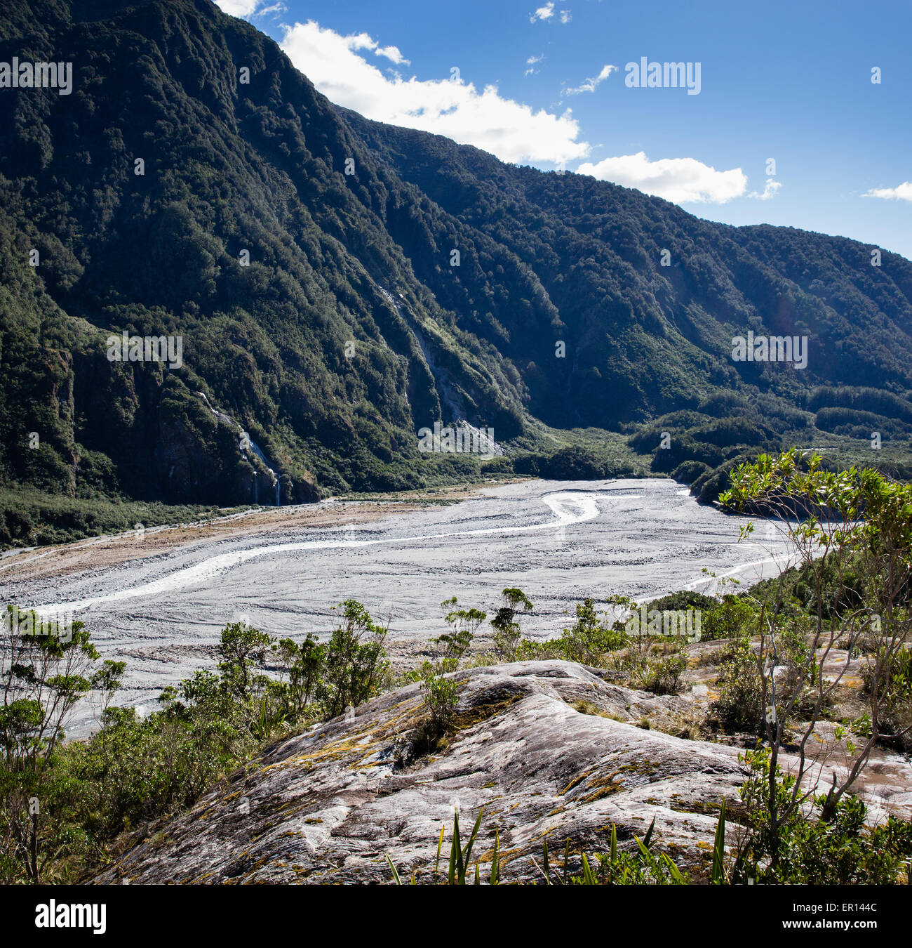 Glazial-u-förmigen Tal des Waiho River in der Nähe von Franz Josef Gletscher-Neuseeland Stockfoto