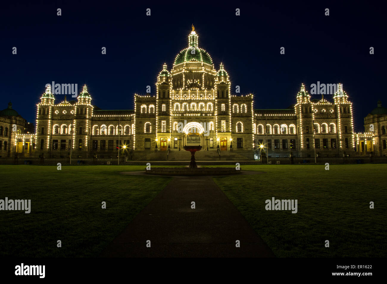 Victoria, BC Parlamentsgebäude in der Nacht Stockfoto