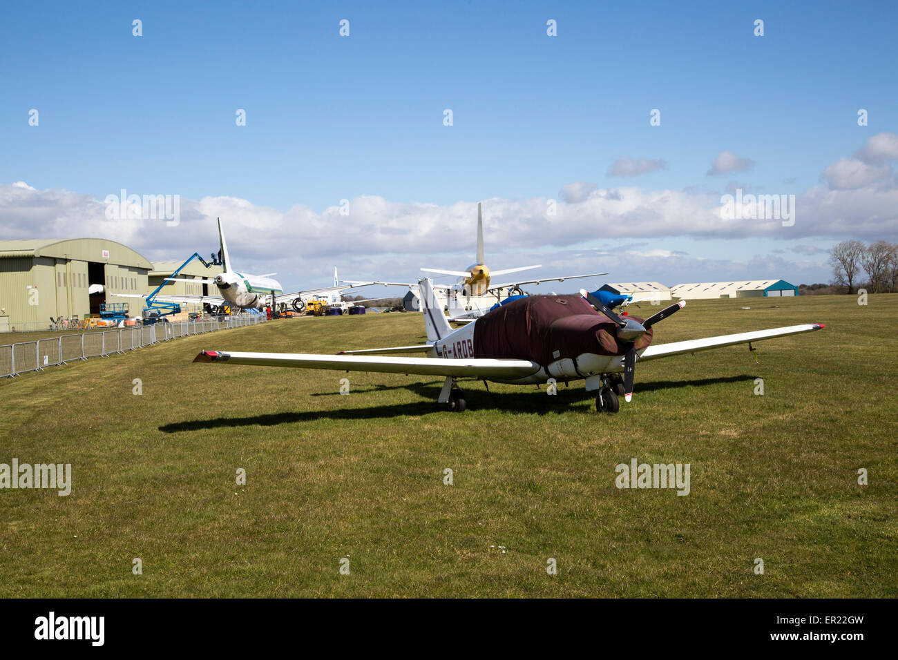 Kleines Flugzeug Cotswold Airport, Cirencester, Gloucestershire, England, UK Stockfoto
