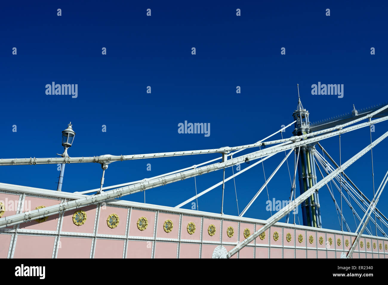 Detailansicht, Albert Bridge, Royal Borough of Kensington und Chelsea, London SW10, Vereinigtes Königreich Stockfoto