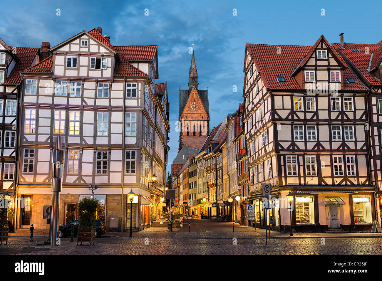 Marktkirche und der Altstadt entfernt in Hannover, Deutschland in der Nacht Stockfoto