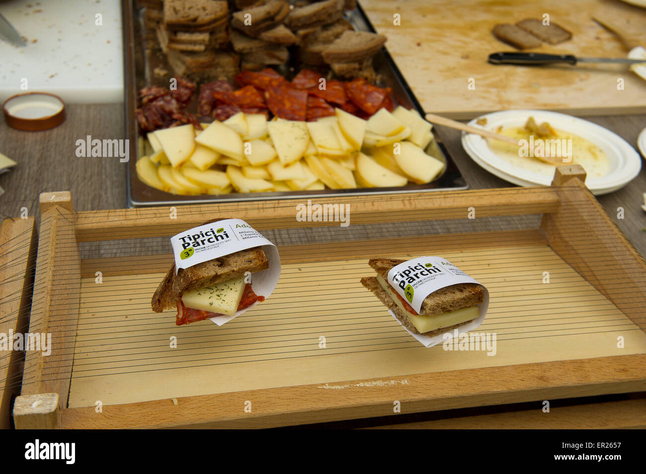 Italien Mailand Expo 2015 Abruzzen, Präsentation von Proben von lokalen Produkten Stockfoto