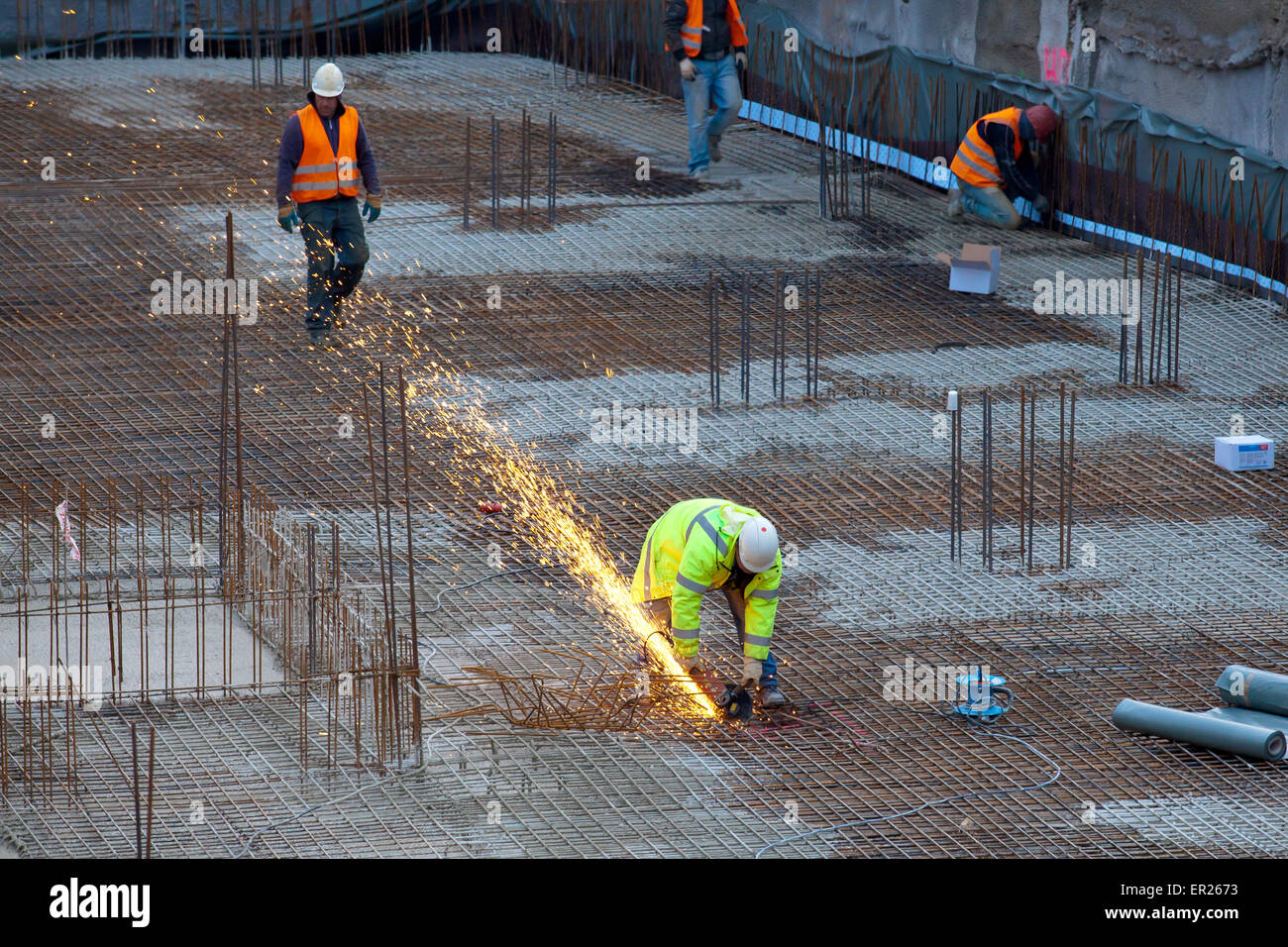 Europa, Deutschland, Nordrhein-Westfalen, Koeln, Grossbaustelle Eines Hotelneubaus der Turiner Straße, Bewehrungsstahl der B Stockfoto
