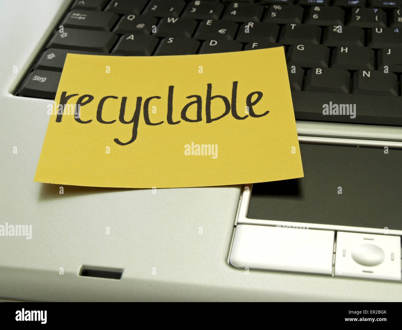 Memo-Hinweis auf Notebook, recyclebar Stockfoto