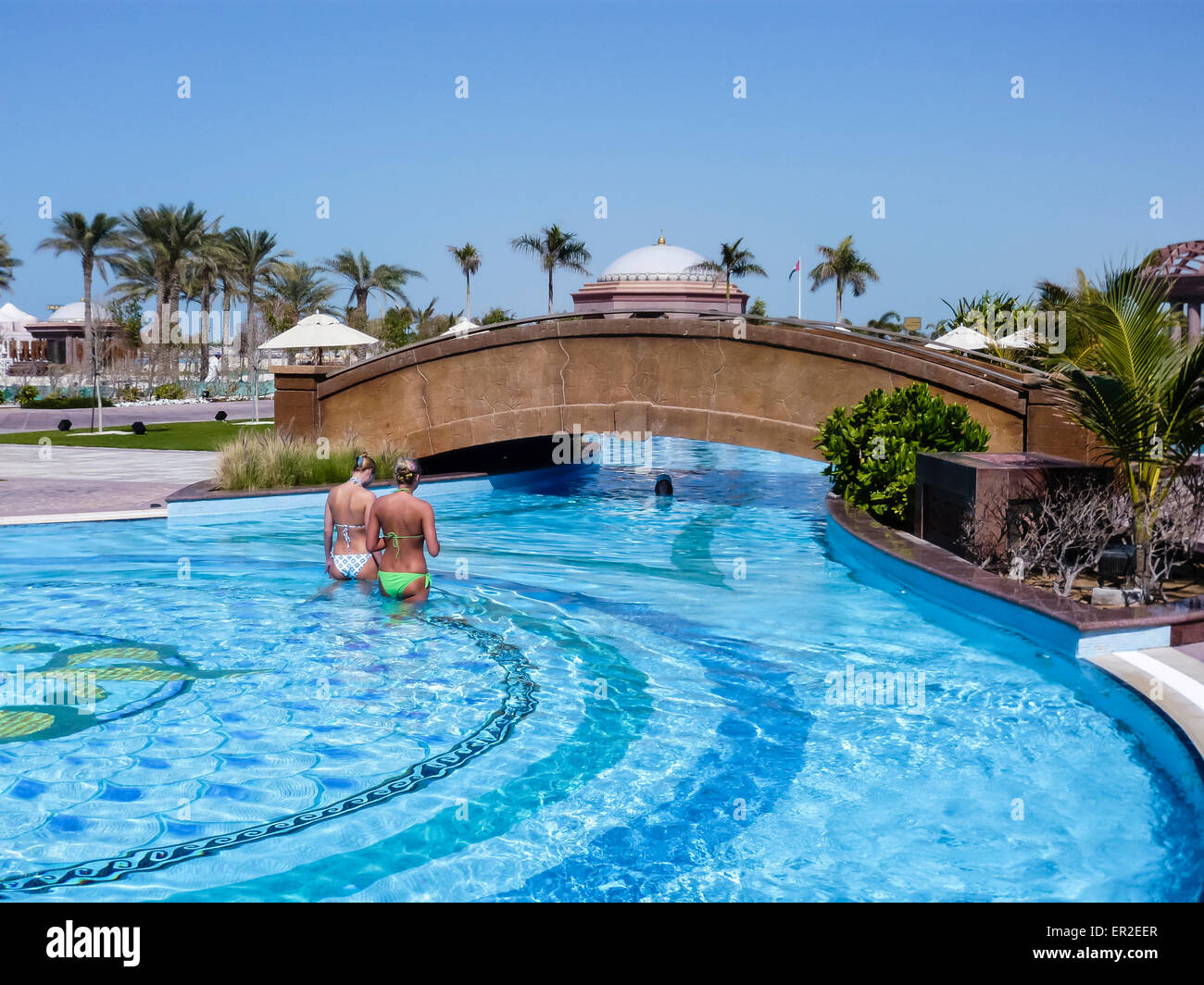 Freibad im Emirates Palace Hotel, Abu Dhabi Stockfoto