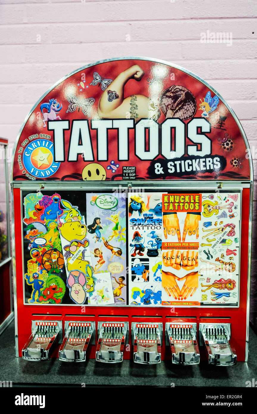 Getränkeautomat für Kinder Aufklebe Tattoos. Stockfoto