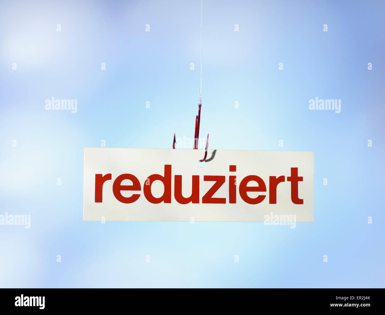 Symbolfoto, Objekte, Schild, Schilder, Preisnachlass, Angebot, Angebote, Preissenkung