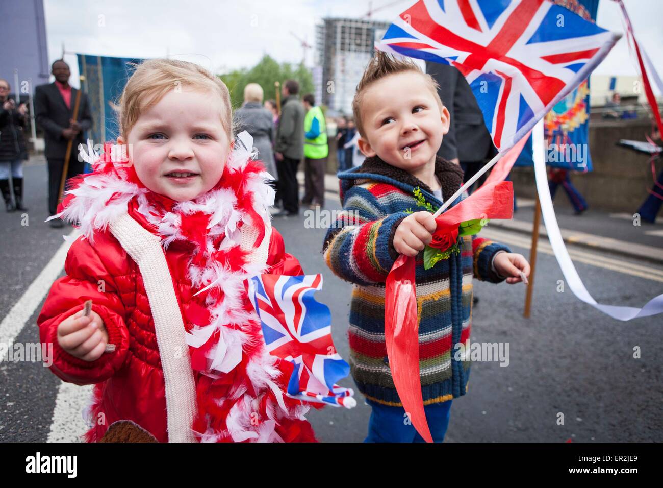 Die Manchester Whit Spaziergang durch Manchester Stadtzentrum entfernt. Stockfoto
