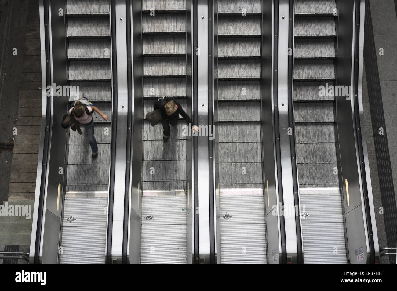 DEU, Deutschland, Ruhrgebiet, Rolltreppe an der u-Bahnstation in der Westfalenhalle, Messe- und Event-Halle, Festplatz.  DEU, Deu Stockfoto