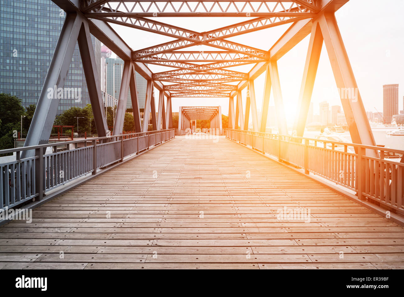 Mit Sitz in Shanghai, vor hundert Jahren die Stahlbrücke Stockfoto