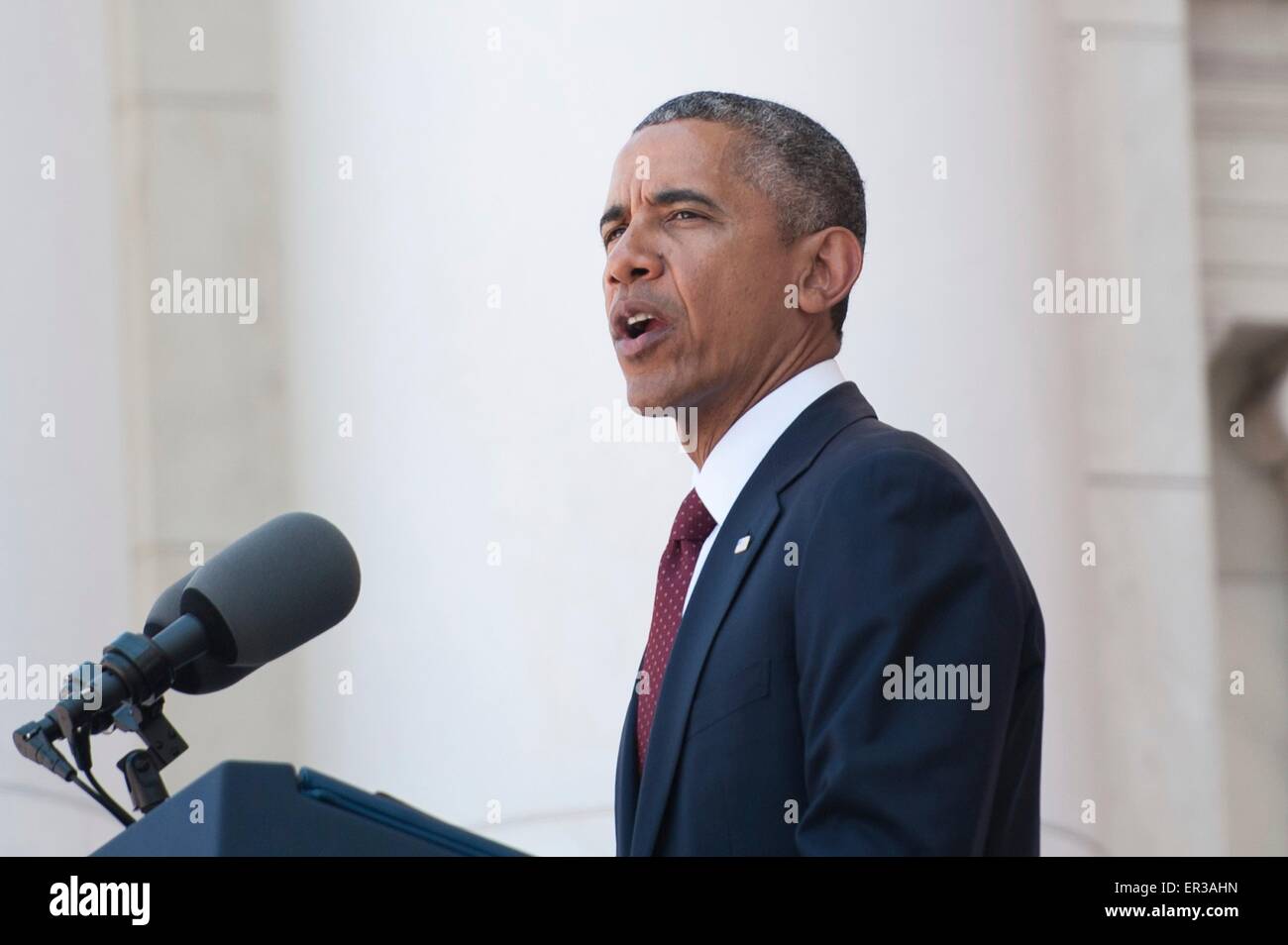 US-Präsident Barack Obama gibt die traditionelle Memorial Day-Adresse von Arlington Staatsangehörig-Kirchhof 25. Mai 2015 in Arlington, Virginia. Stockfoto