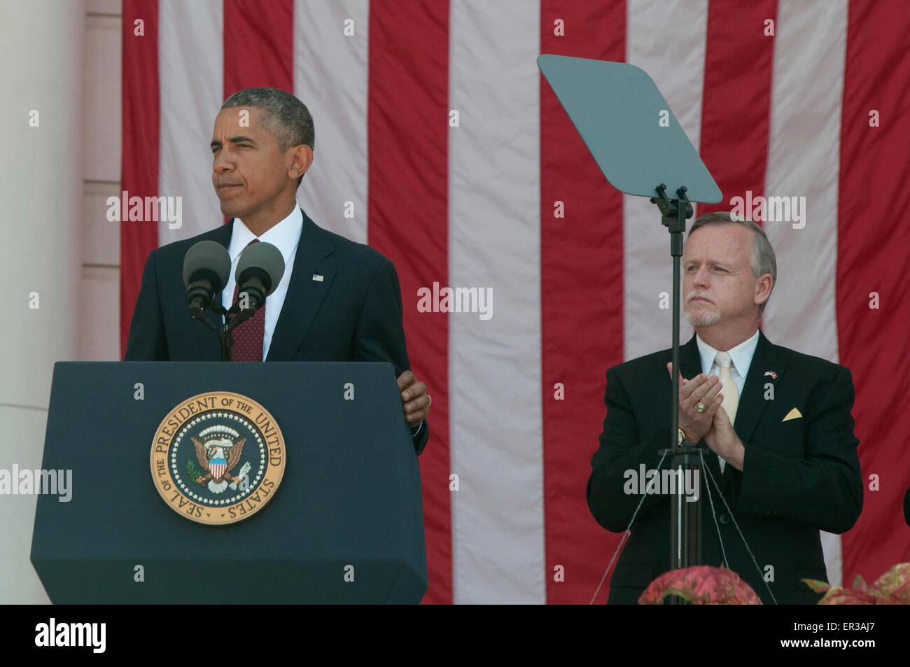 US-Präsident Barack Obama gibt die traditionelle Memorial Day-Adresse von Arlington Staatsangehörig-Kirchhof 25. Mai 2015 in Arlington, Virginia. Stockfoto