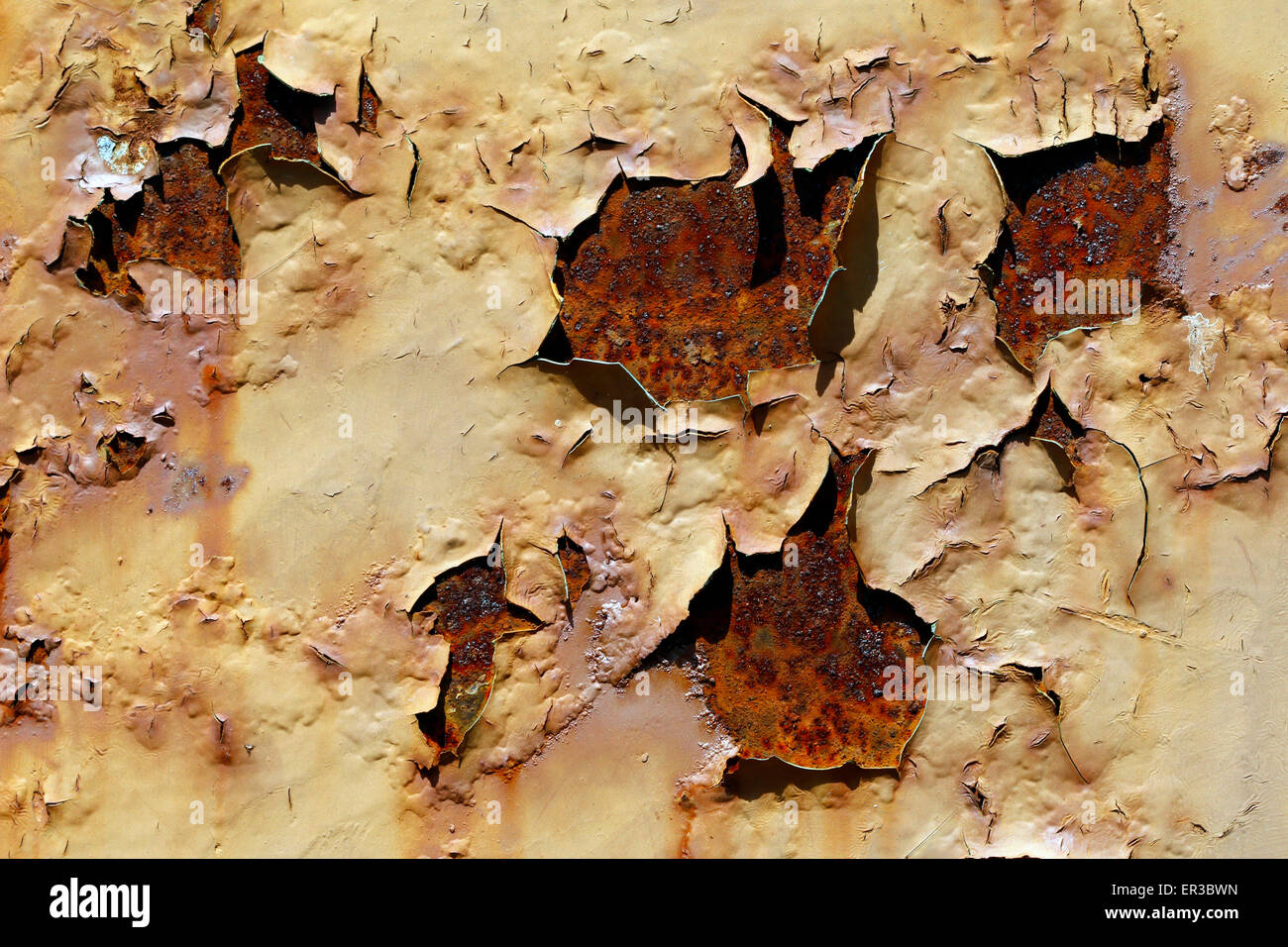 abblätternde Farbe aus rostigen Metall Stockfoto