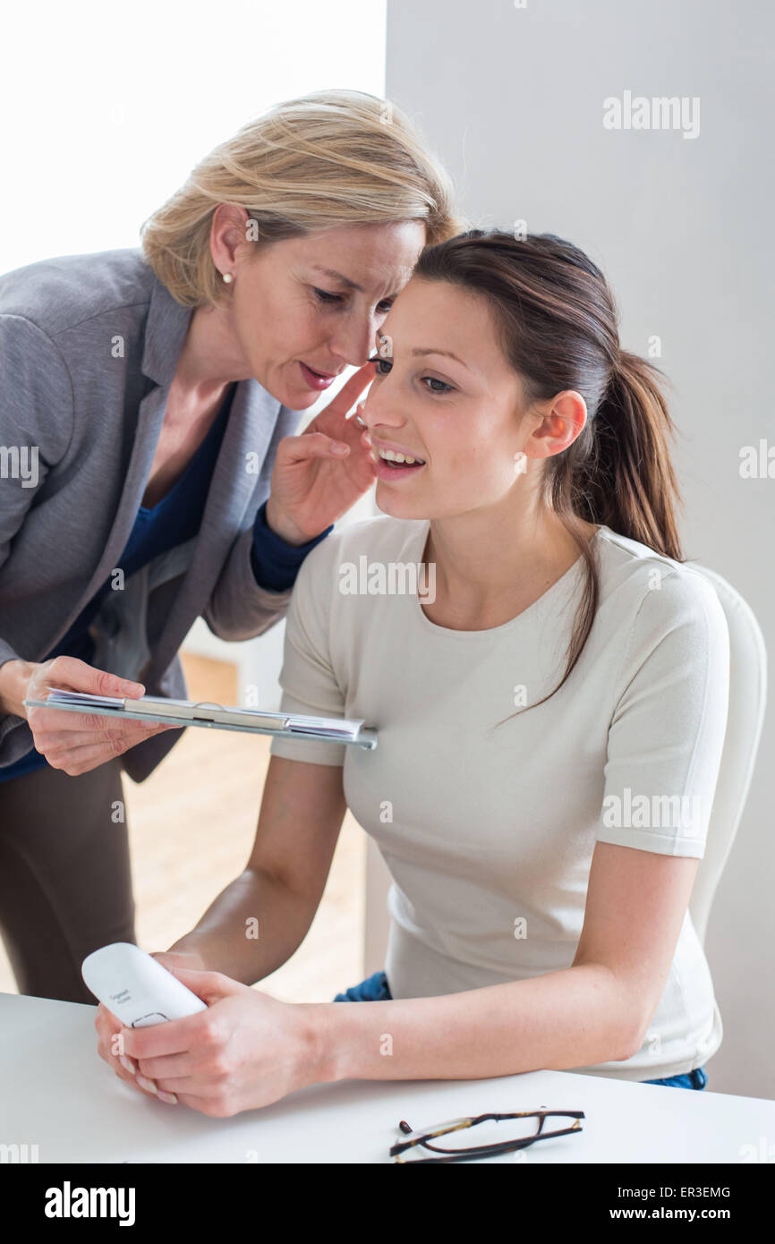 Geschäftsleute bei der Arbeit. Stockfoto