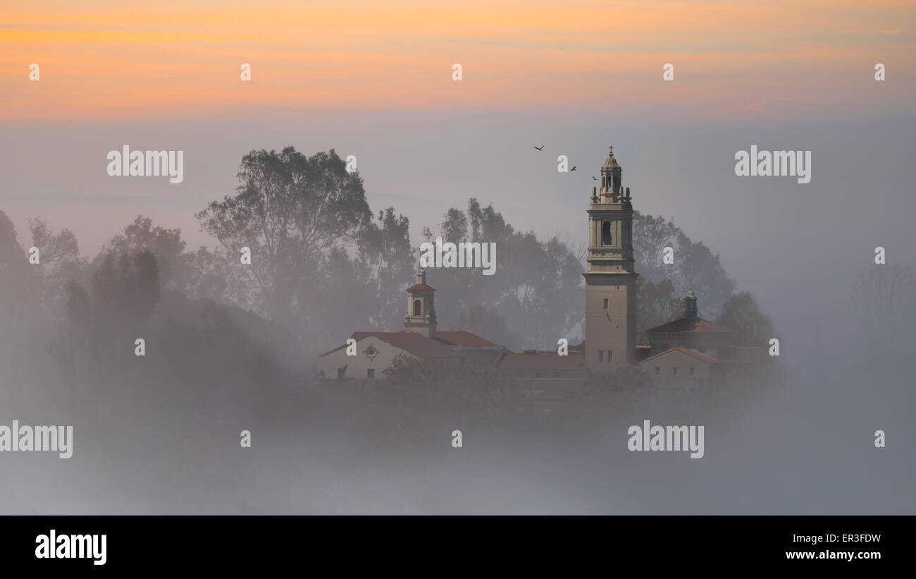 Glocken, St Anthony Seminary, Mission Santa Barbara, Kalifornien, USA Stockfoto