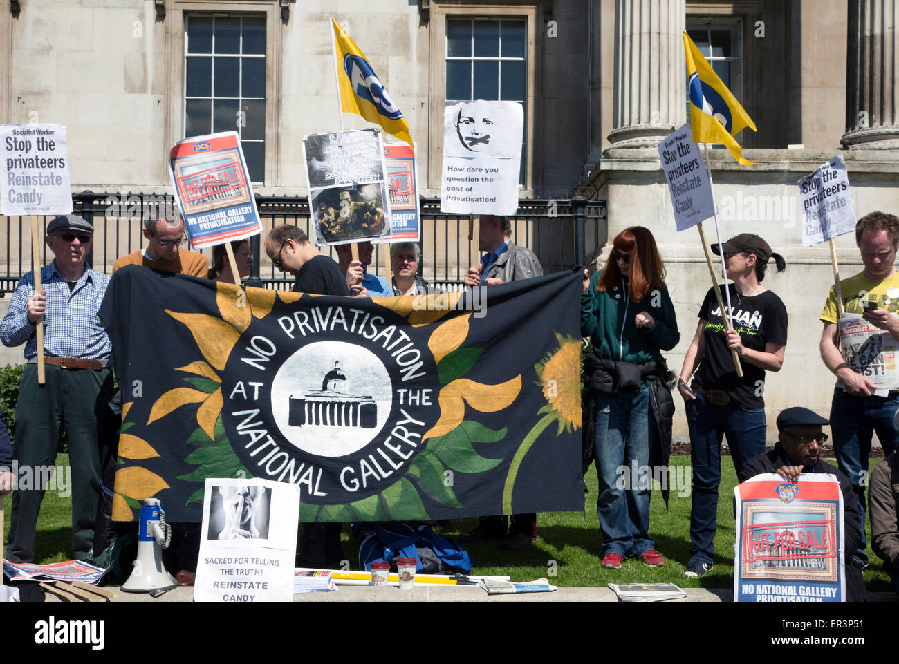 Protest gegen Privatisierung der National Gallery am Trafalgar Square in London Stockfoto