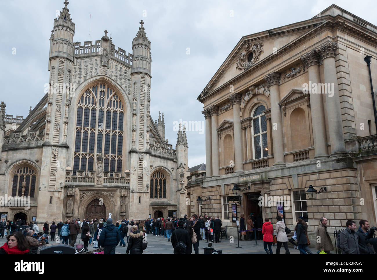 Bath Abbey und die römischen Bäder, Bad, Avon, England Stockfoto