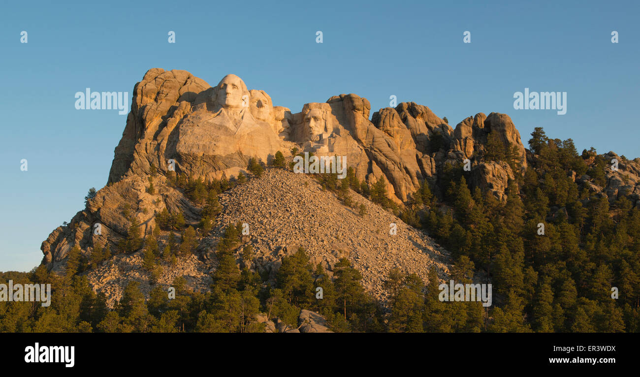 Morgendämmerung auf Mount Rushmore National Memorial, Black Hills, South Dakota, USA Stockfoto