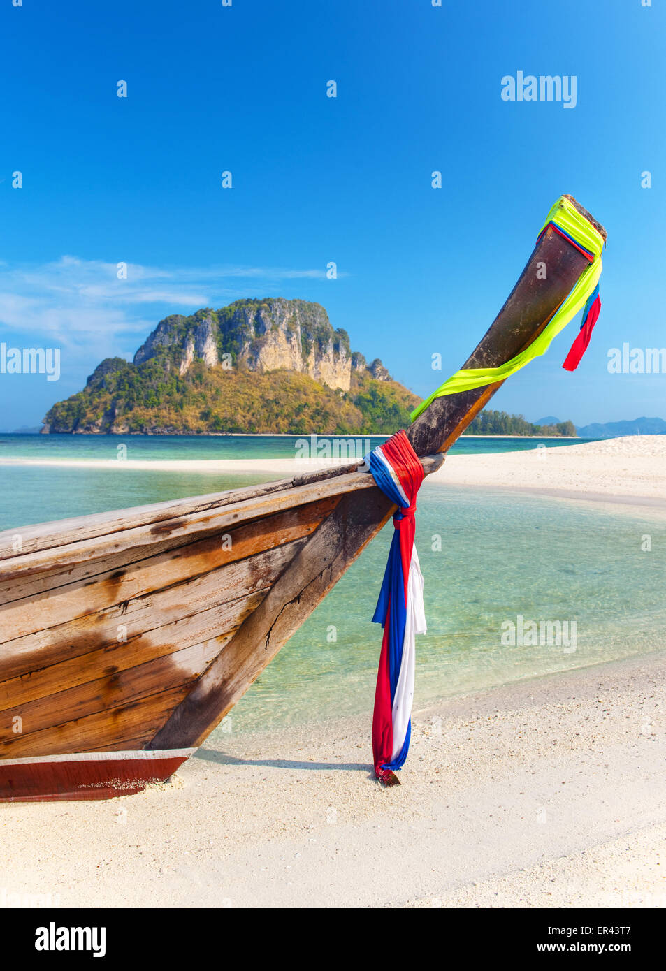 Lange tailed Boot von einer tropischen Insel in Thailand. Stockfoto
