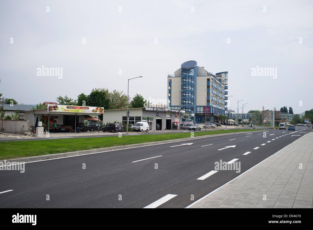 Hauptstraße nach Nessebar, Bulgarien Stockfoto