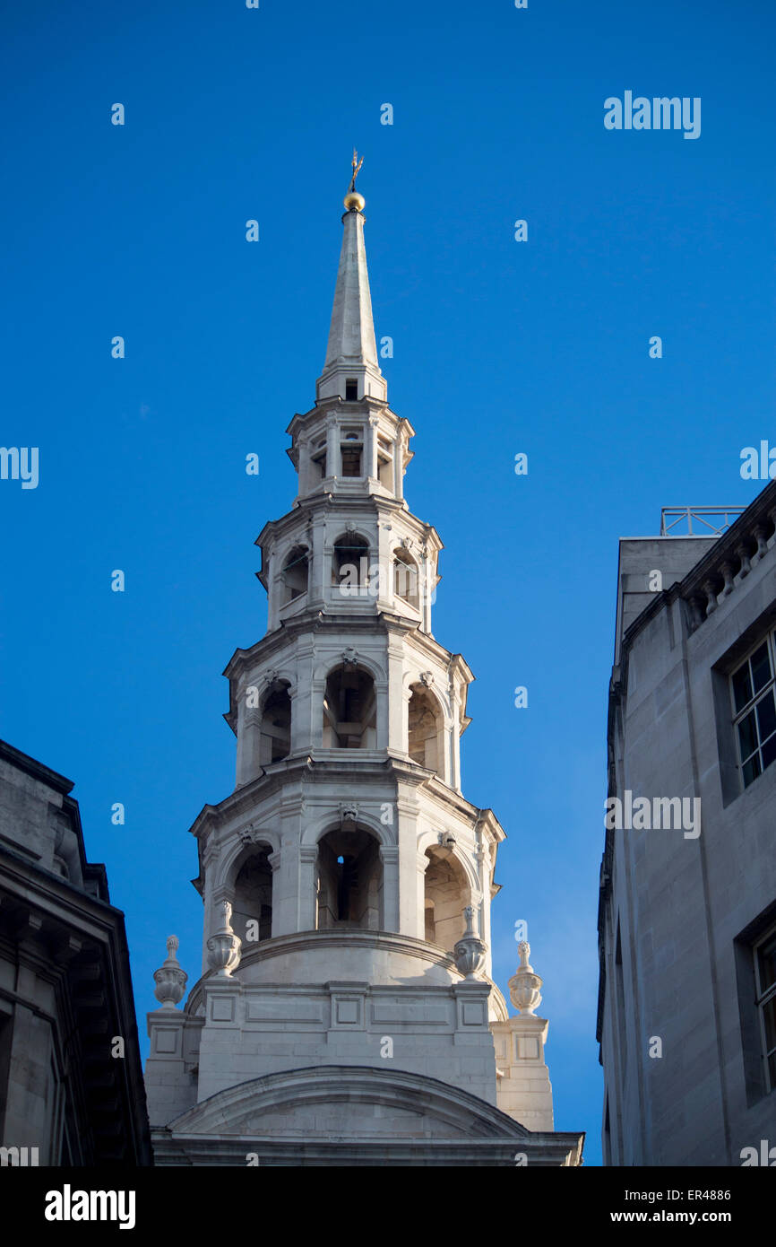 St Bride Kirche Fleet Street Hochzeit Kuchen Turm, entworfen von Sir Christopher Wren City of London England UK Stockfoto