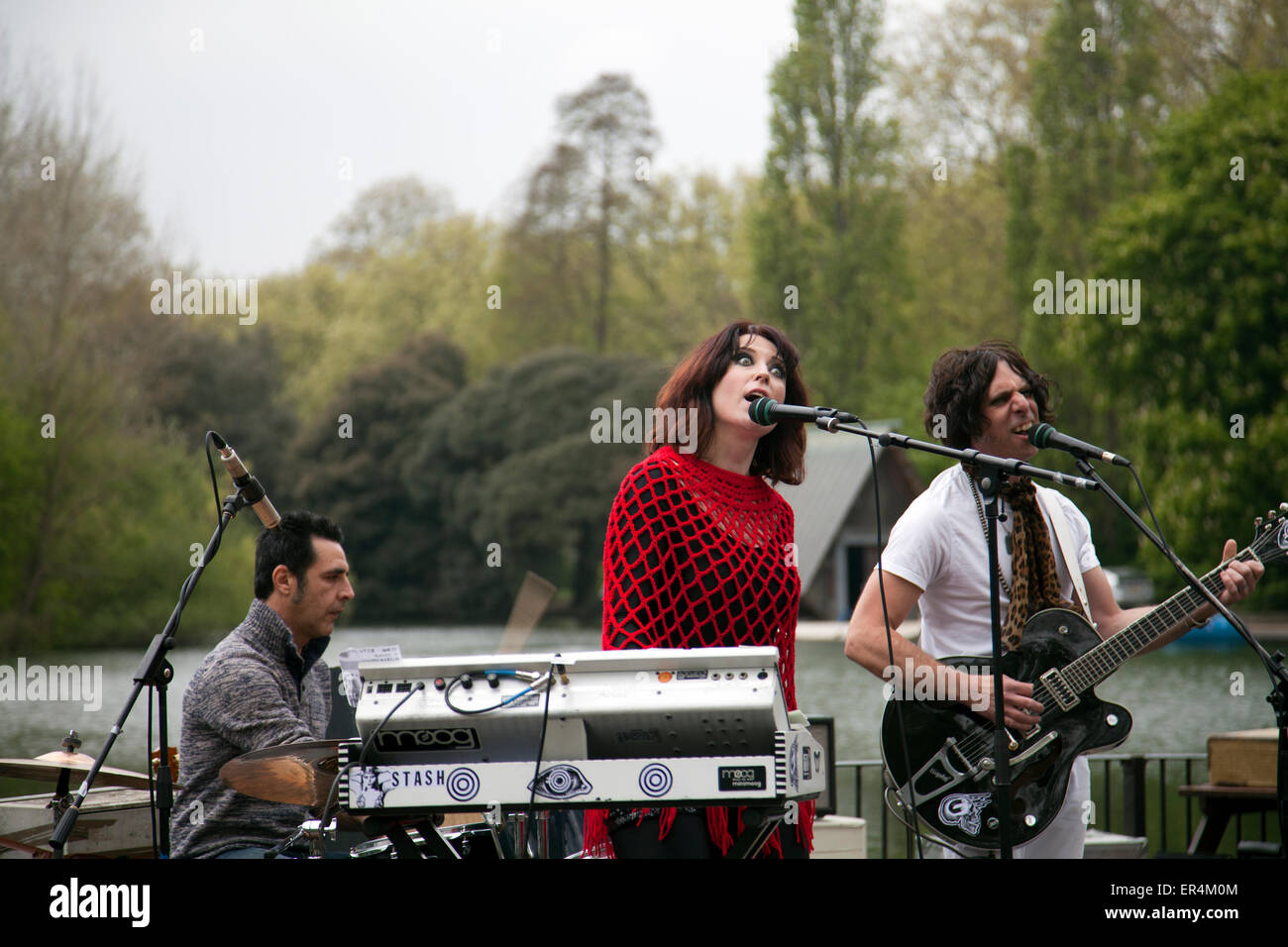 Band, "Stash" Live at Battersea Park bei Cafe - London UK Stockfoto