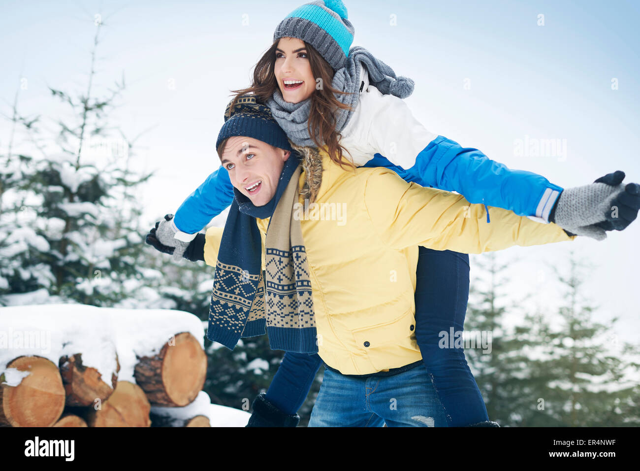 Ich gerne Spiele mit ihm während des Winters. Debica, Polen Stockfoto