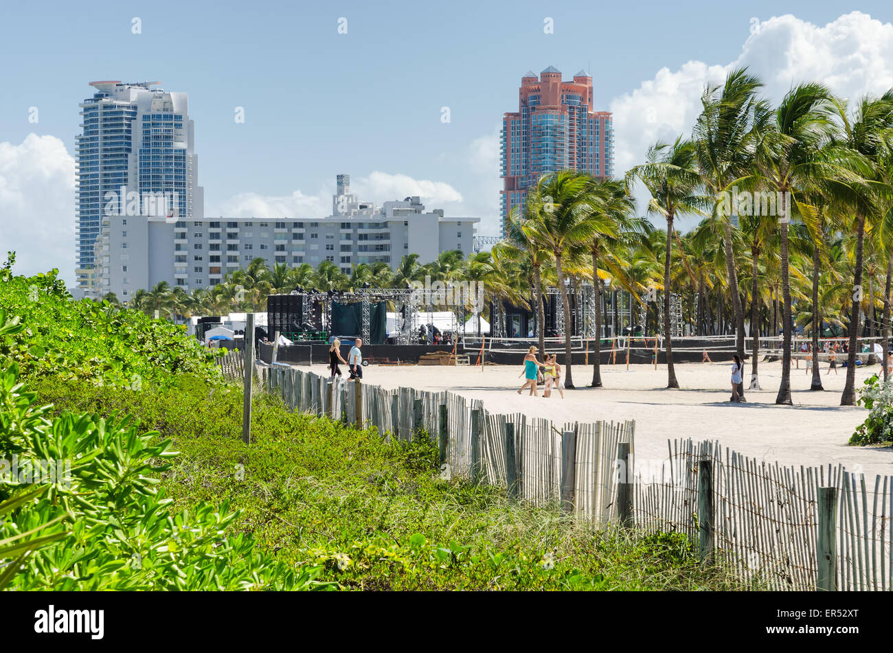 Miami Beach, Florida Menschen entspannen am Strand Stockfoto