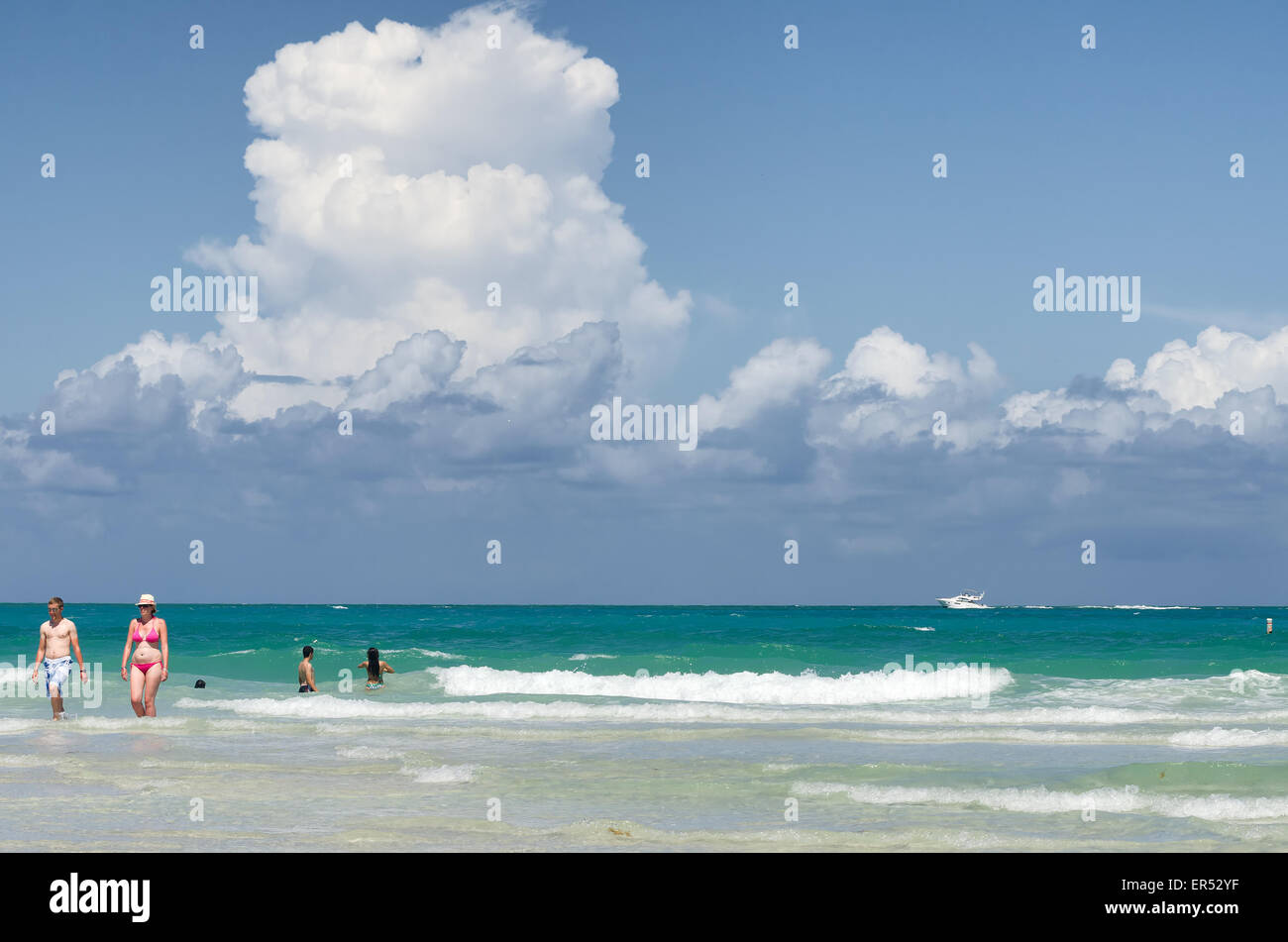 Miami Beach, Florida Menschen entspannen am Strand Stockfoto