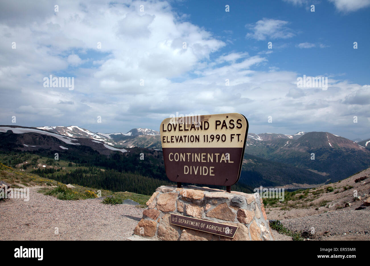 Kontinentale Wasserscheide - Loveland Pass Zeichen. Stockfoto