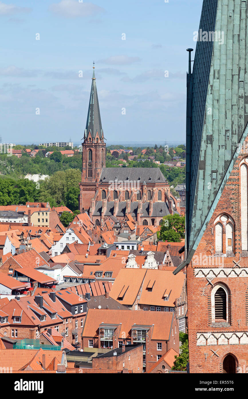 Blick von der Aussichtsplattform des Wasserturms, Nicolai Church, Johannis-Kirche, Lüneburg, Niedersachsen, Deutschland Stockfoto